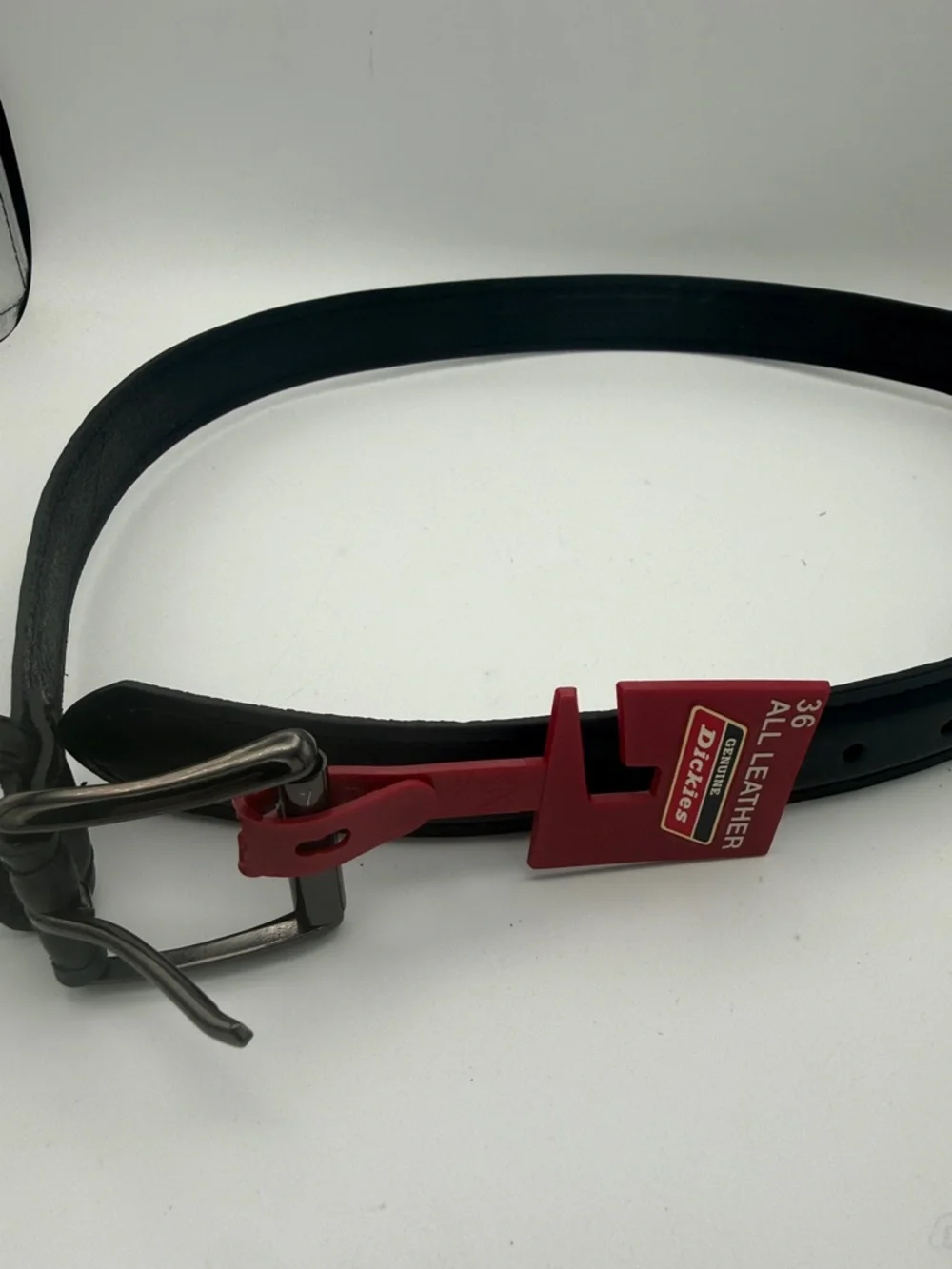 Men’s Dickies Black Leather belt sz 36 NWT